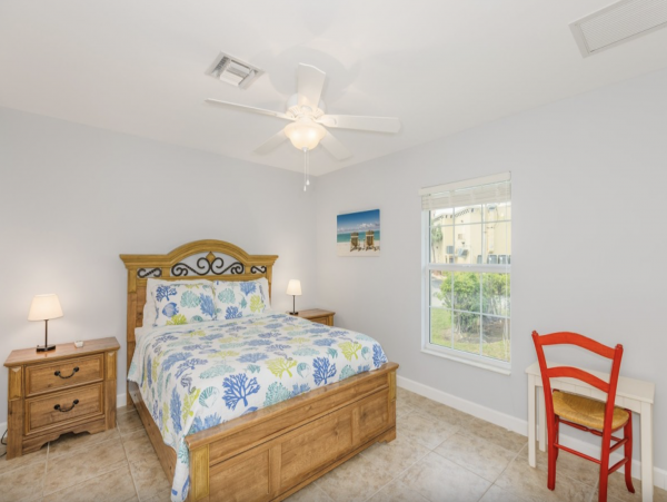 Marco Island 5 Bedroom Home with Guest House Walk to Beach